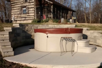 Hot-Tub-Near-Cabin